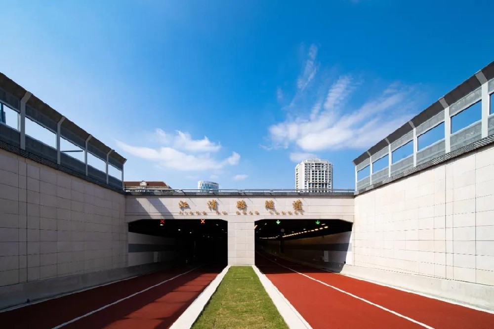 江浦路越江隧道新建工程主線投入試運(yùn)營(yíng)更方便往返浦東浦西